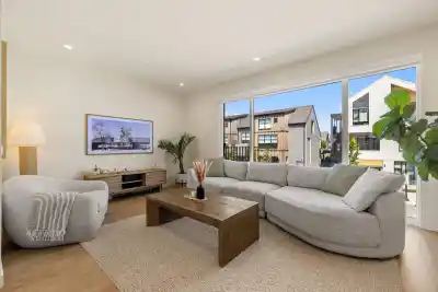 35 6340 MARKET AVENUE, Tsawwassen BC V4L 0B1