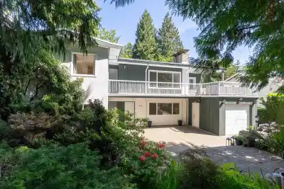 646 E WINDSOR ROAD, North Vancouver BC V7N 1K7