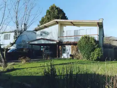 4811 MCLURE AVENUE, Richmond BC V7C 4K1