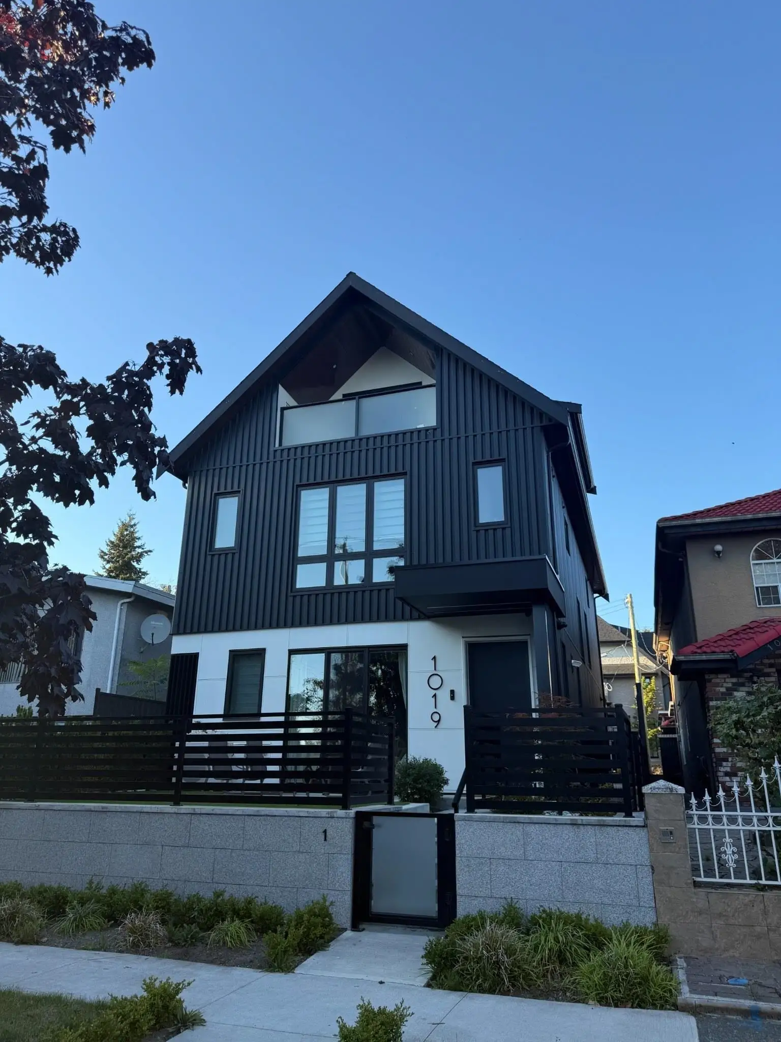 2 1019 W 64TH AVENUE, Vancouver BC V6P 2M4