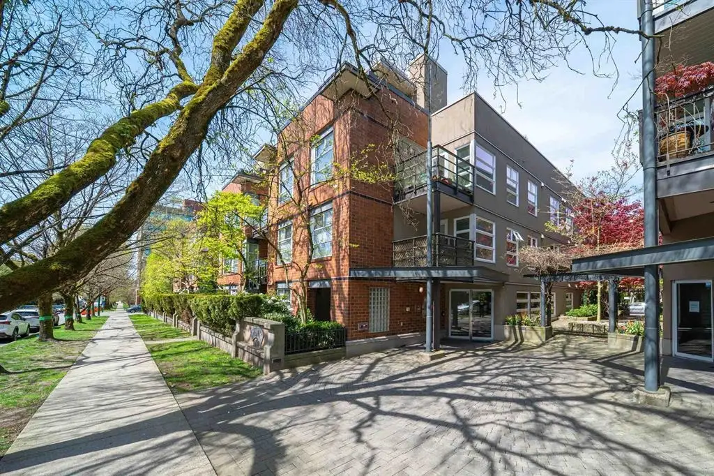 313 2181 W 12TH AVENUE, Vancouver BC V6K 4S8