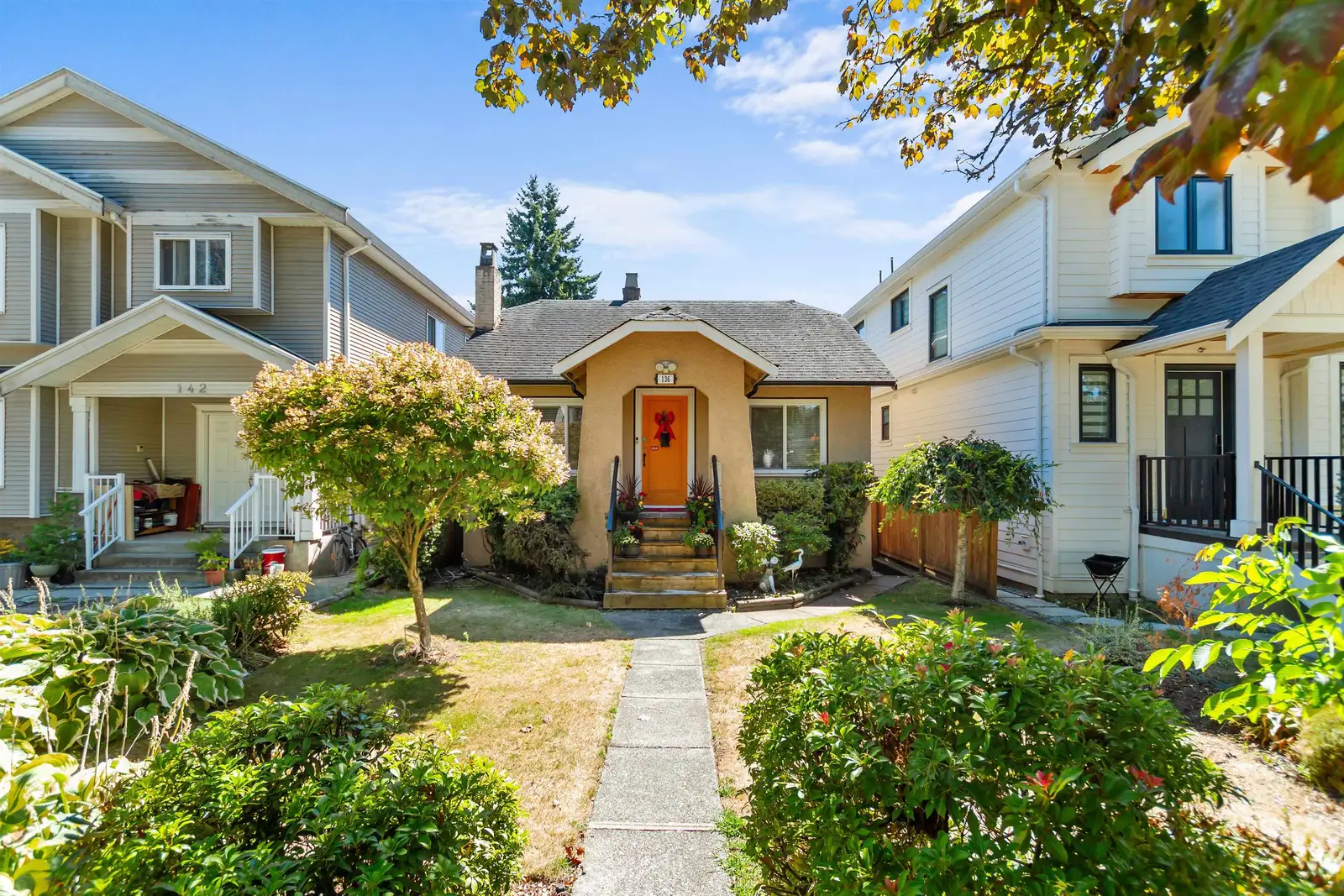 136 E 45TH AVENUE, Vancouver BC V5W 1W9