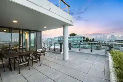 1302 1688 PULLMAN PORTER STREET, Vancouver BC V6A 0H3