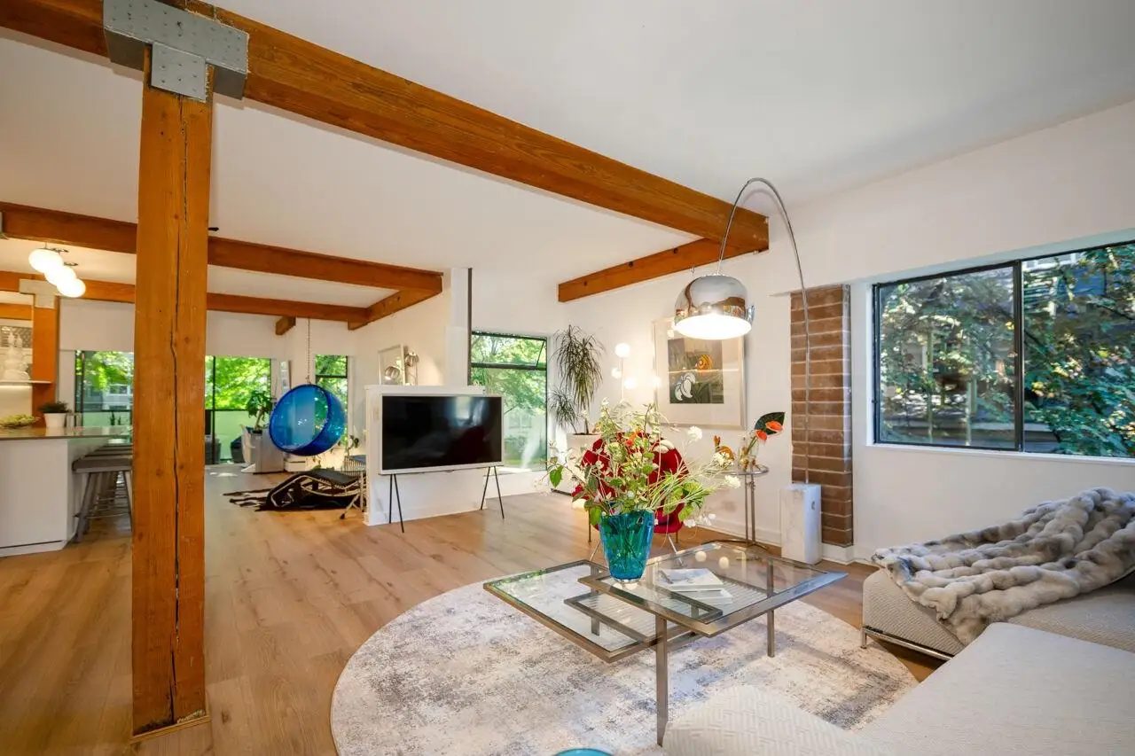 202 1535 NELSON STREET, Vancouver BC V6G 1M2