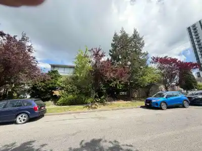 495 W 39TH AVENUE, Vancouver BC V5Y 2P8