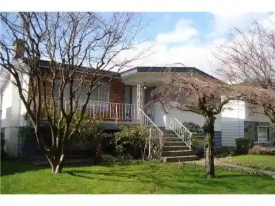 7541 KERR STREET, Vancouver BC V5S 3E4