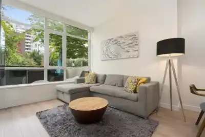 1680 QUEBEC STREET, Vancouver BC V6A 3L6
