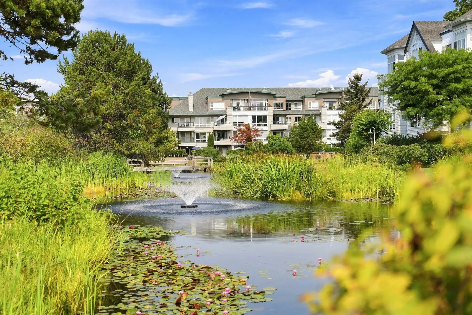 206 5800 ANDREWS ROAD, Richmond BC V7E 6M2