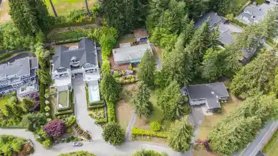 195 NORMANBY CRESCENT, West Vancouver BC V7S 1K6