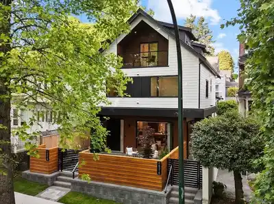 2 6318 SOPHIA STREET, Vancouver BC V5W 2W6
