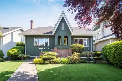 1986 W 43RD AVENUE, Vancouver BC V6M 2C6