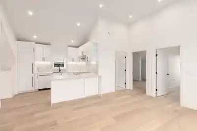 849 E 19TH AVENUE, Vancouver BC V5V 1K6