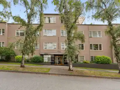 304 1246 CARDERO STREET, Vancouver BC V6G 2J1