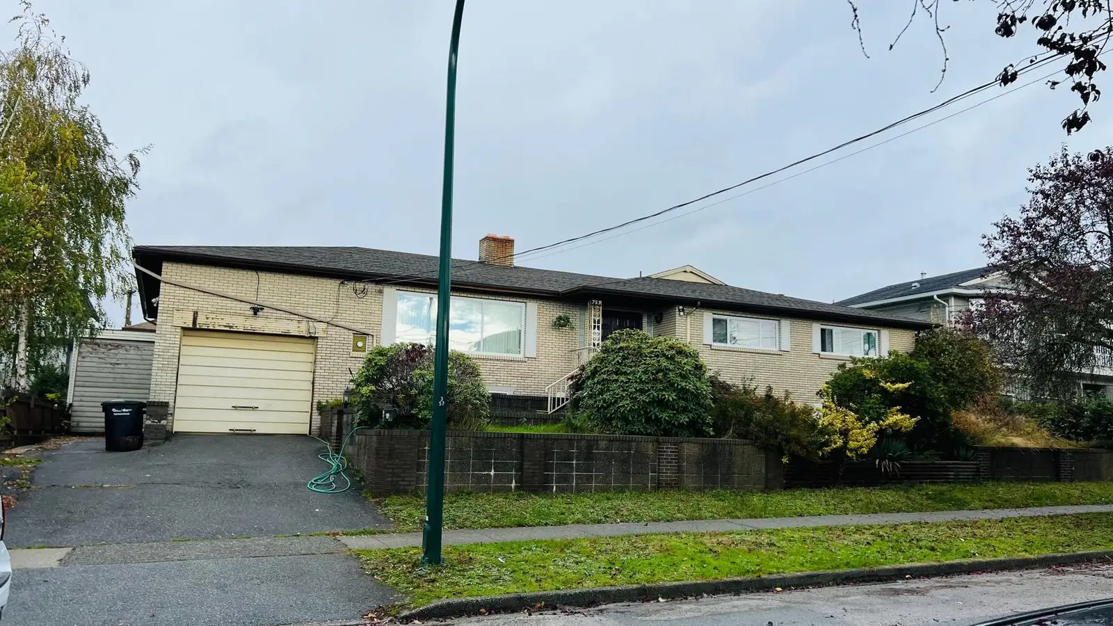753 E 55TH AVENUE, Vancouver BC V5X 1N8