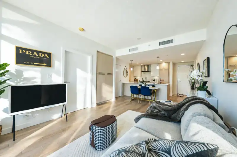 304 4963 CAMBIE STREET, Vancouver