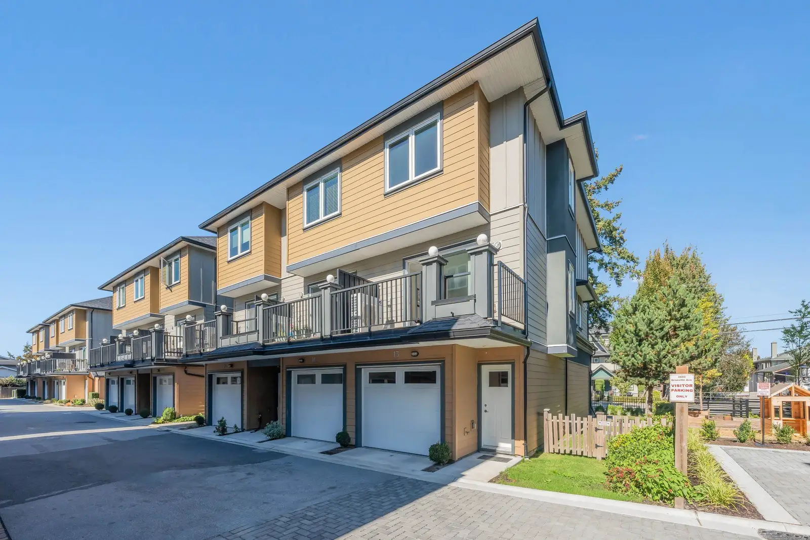 13 9800 GRANVILLE AVENUE, Richmond BC V6Y 1R3