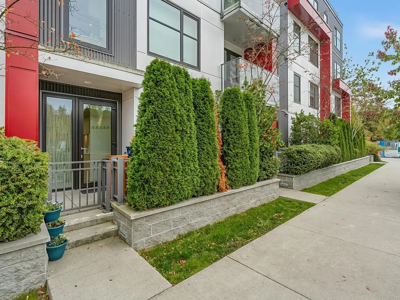 104 108 E 35TH AVENUE, Vancouver BC V5W 1A6