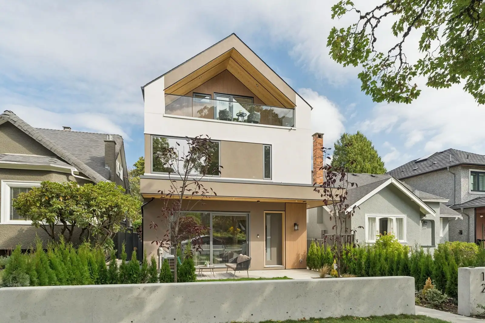 1 2941 W 29TH AVENUE, Vancouver BC V6L 1Y3