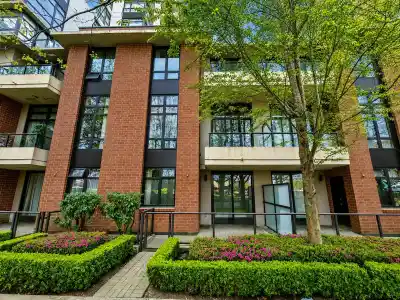5 8160 LANSDOWNE ROAD, Richmond BC V6X 0A9