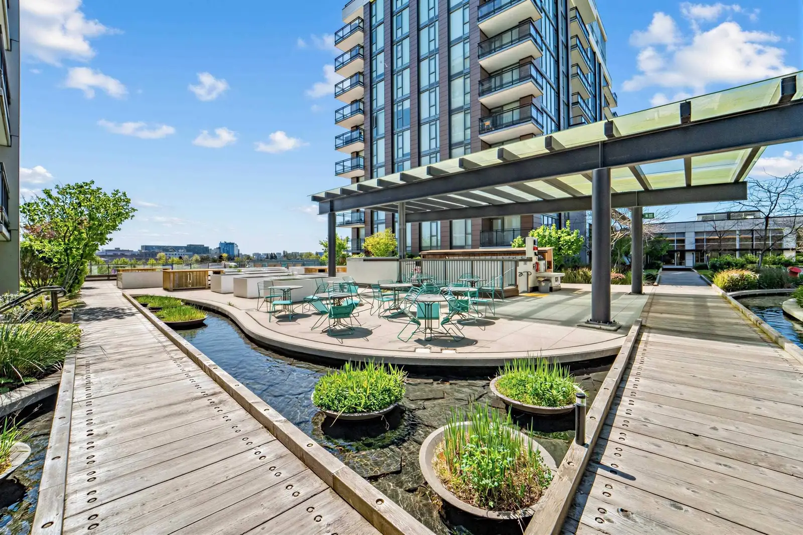 807 8199 CAPSTAN WAY, Richmond BC V6X 0V1