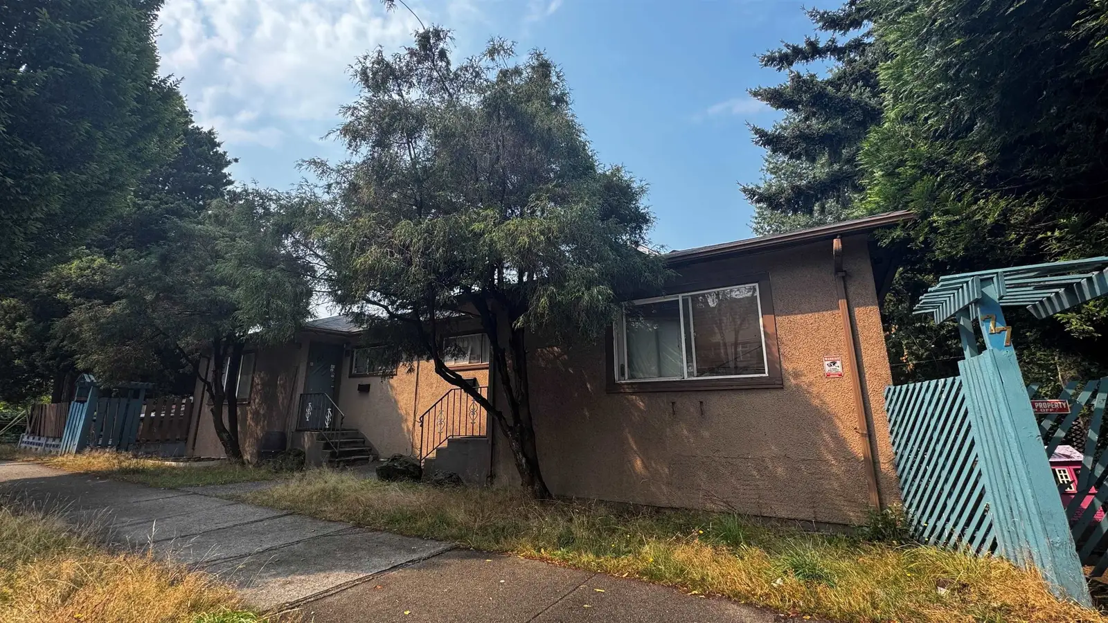 75 N NANAIMO STREET, Vancouver BC V5L 3G3