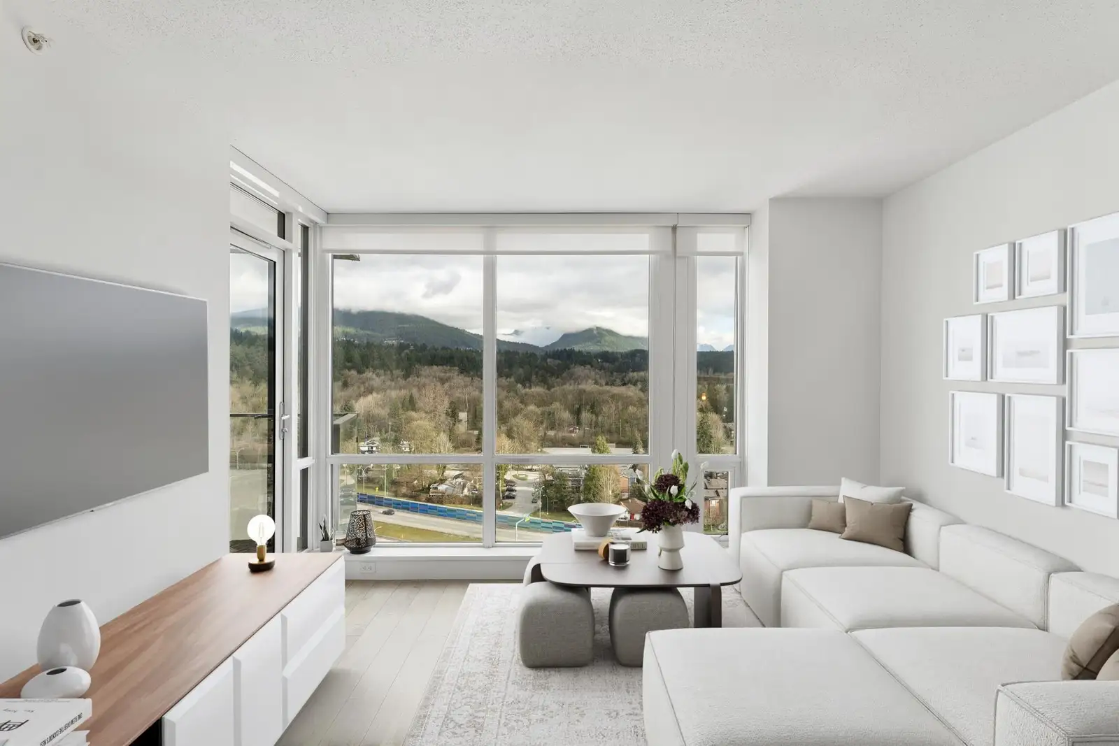 1909 1550 FERN STREET, North Vancouver BC V7J 0A9
