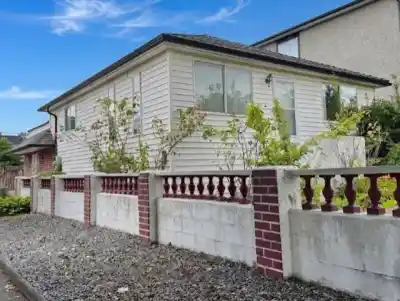 1750 SLOCAN STREET, Vancouver BC V5M 4M7