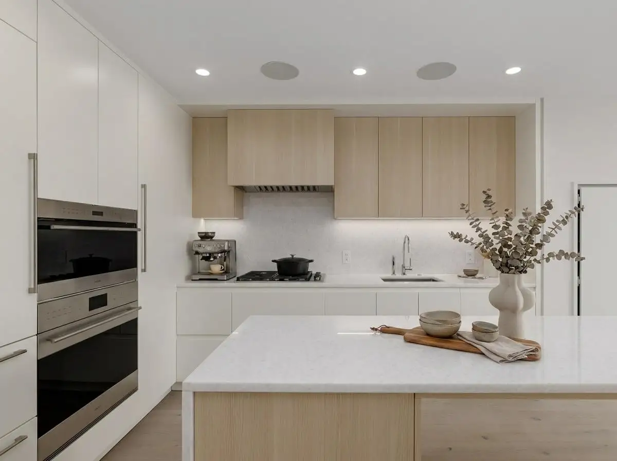 2501 7433 CAMBIE STREET, Vancouver BC V6P 0J8