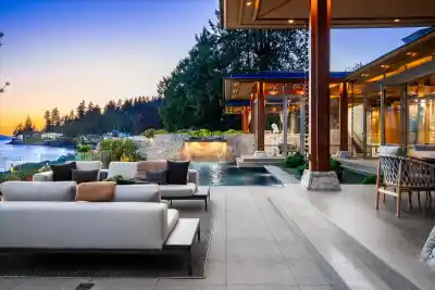 3330 RADCLIFFE AVENUE, West Vancouver BC V7V 1G6