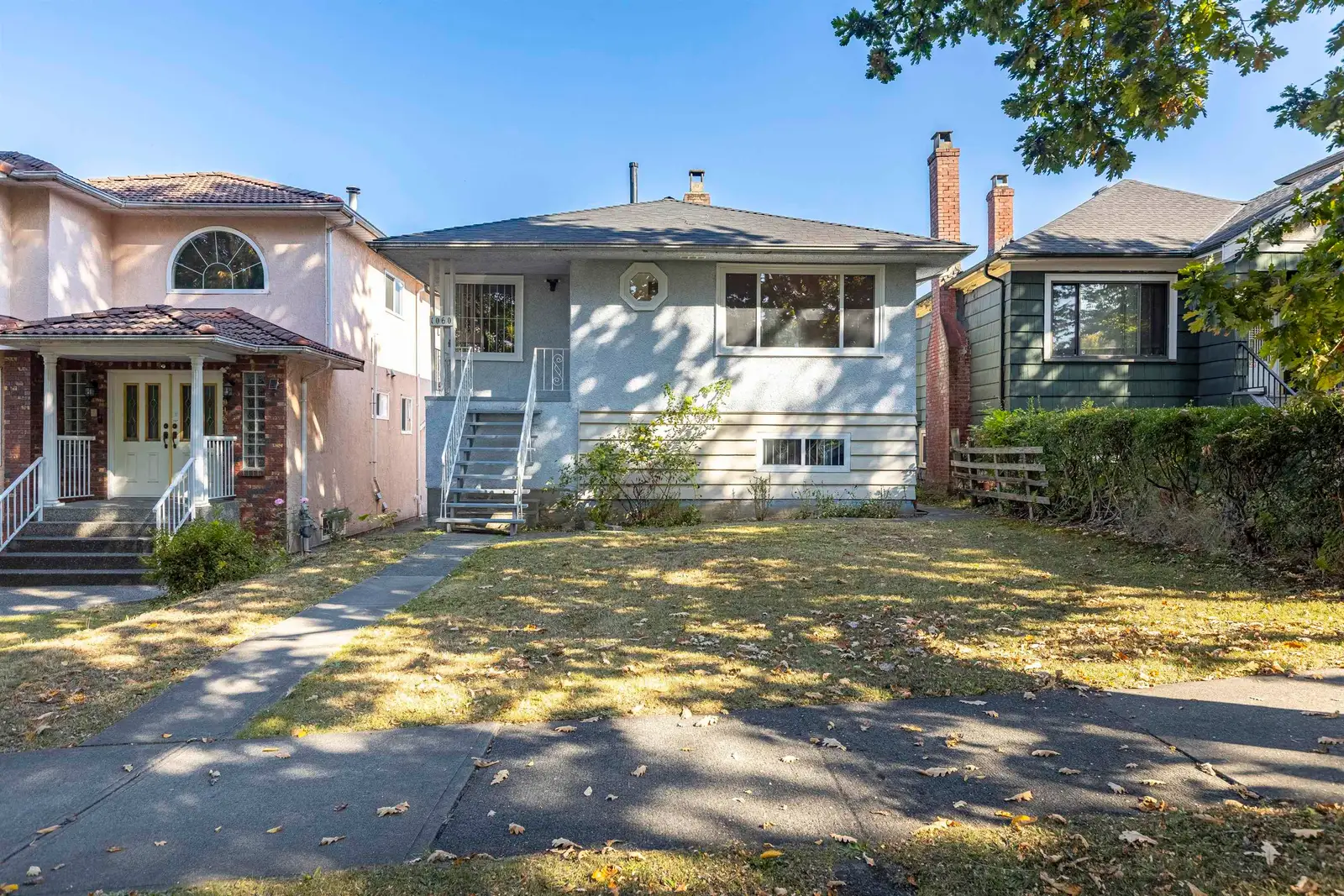 1060 KELOWNA STREET, Vancouver BC V5K 4E3