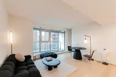 606 889 PACIFIC STREET, Vancouver BC V6Z 1C3