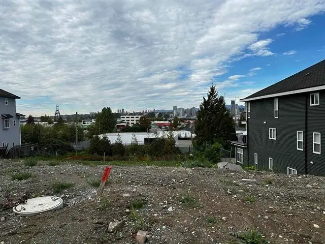 11809 RIVER ROAD, Surrey BC V3V 2V9