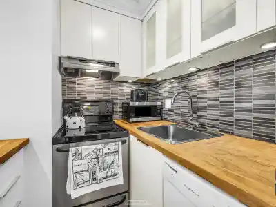 1205 1250 BURNABY STREET, Vancouver BC V6E 1P5