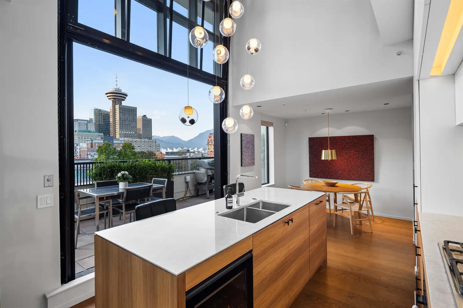 PH701 531 BEATTY STREET, Vancouver BC V6B 0C5
