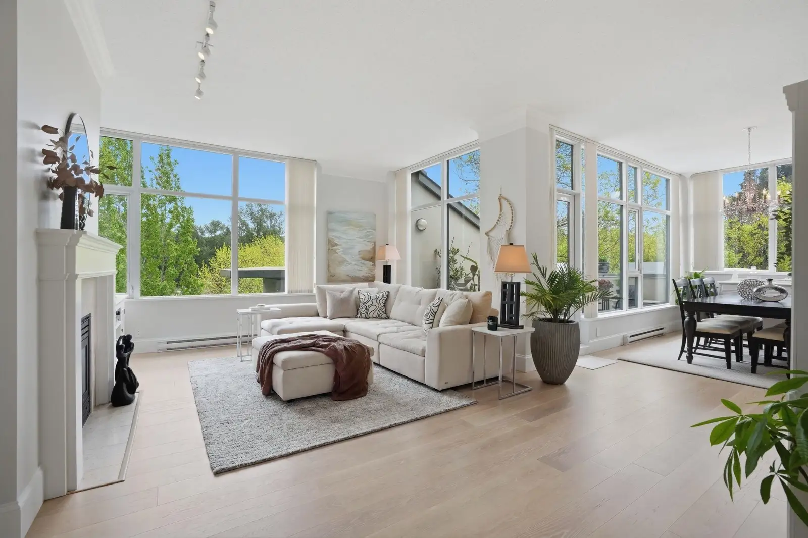 PH711 4759 VALLEY DRIVE, Vancouver BC V6J 4B7