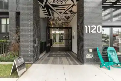 321 1120 E GEORGIA STREET, Vancouver BC V6A 0K2