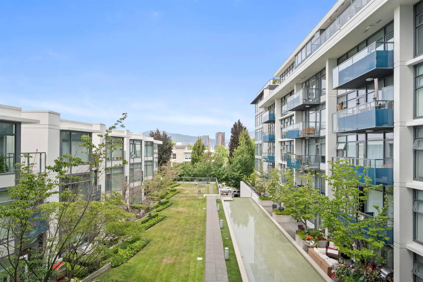 342 1777 W 7TH AVENUE, Vancouver BC V6J 0E5