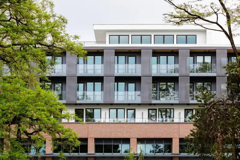 422 133 W 49TH AVENUE, Vancouver