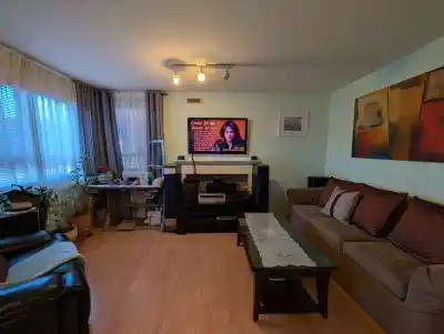 203 4950 JOYCE STREET, Vancouver BC V5R 4G6