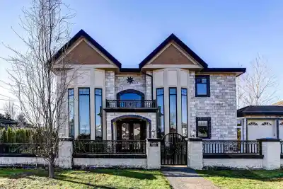 8899 CARRICK ROAD, Richmond BC V7C 5J7