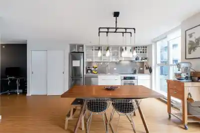 601 168 POWELL STREET, Vancouver BC V6A 0B2