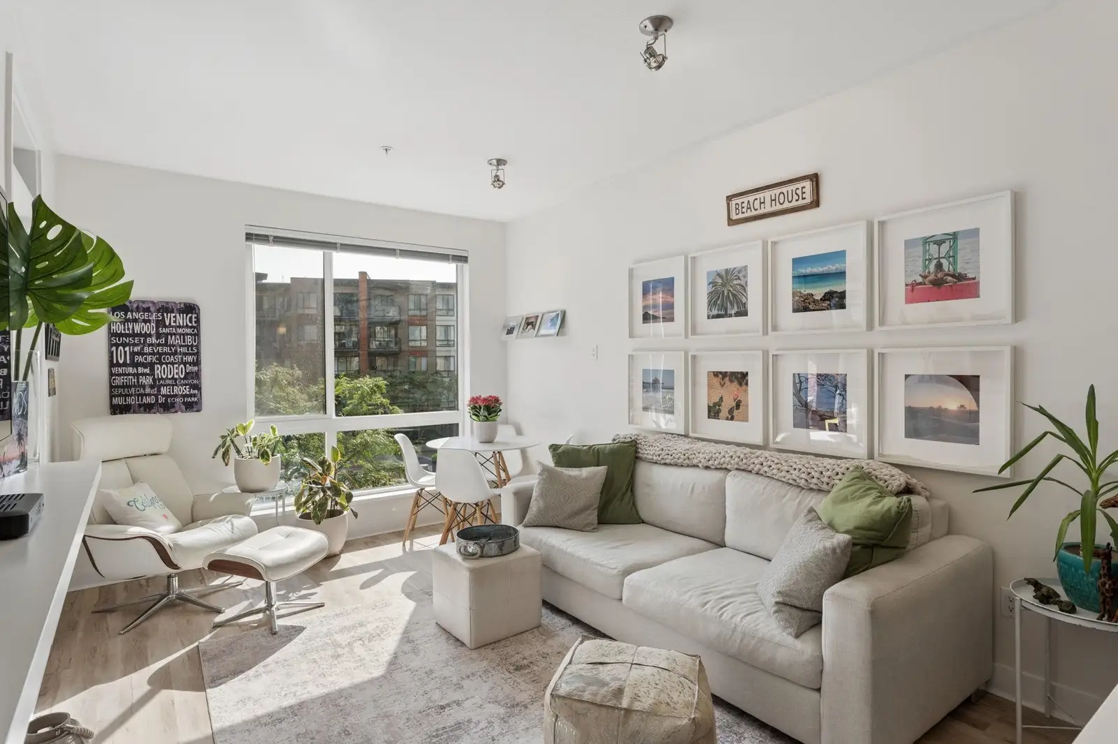 312 733 W 3RD STREET, North Vancouver BC V7M 0C8