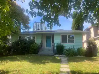 5491 ELIZABETH STREET, Vancouver BC V5X 3M3