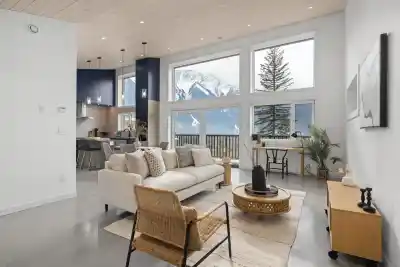 7666 CERULEAN DRIVE, Pemberton BC V0N 2L3