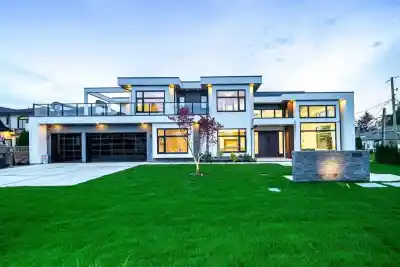 9240 SAUNDERS ROAD, Richmond BC V7A 2B1