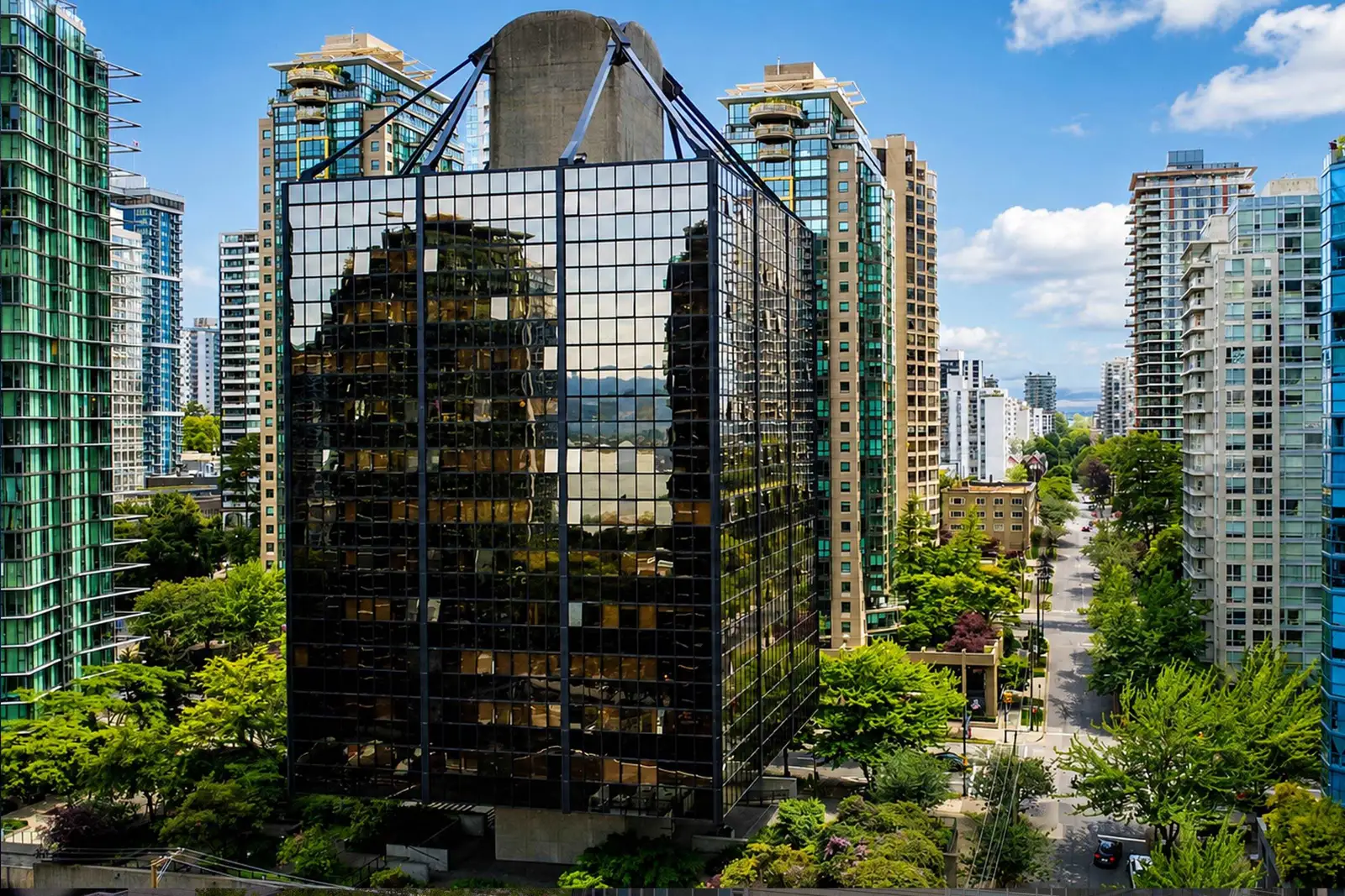 915 1333 W GEORGIA STREET, Vancouver BC V6E 4V3