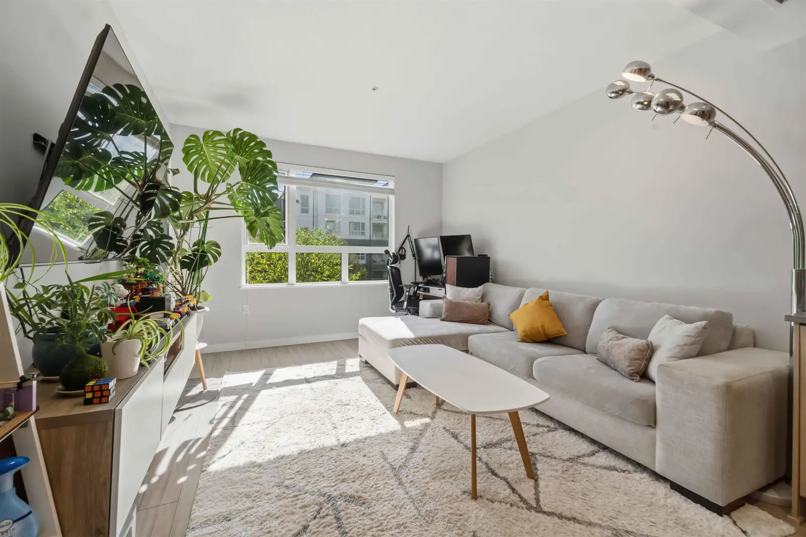 319 9213 ODLIN ROAD, Richmond BC V6X 0V5