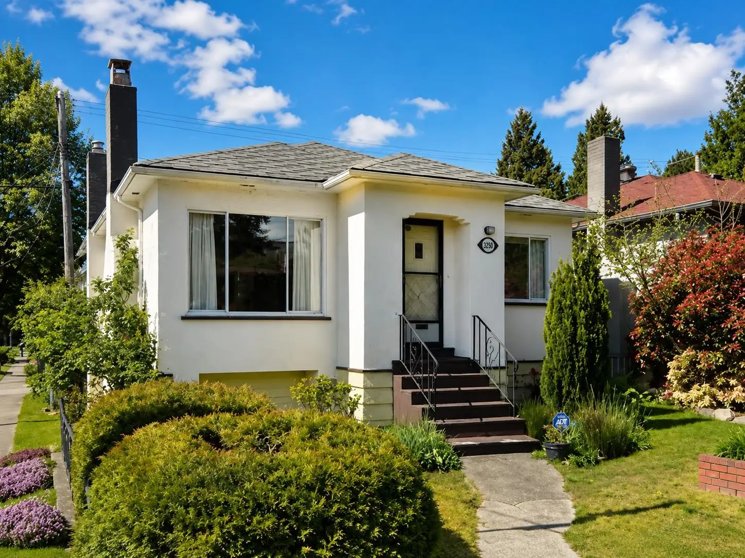 7895 GRANVILLE STREET, Vancouver BC V6P 4Z1