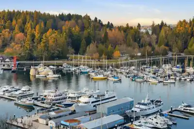 PH3 1790 BAYSHORE DRIVE, Vancouver BC V6G 3G5
