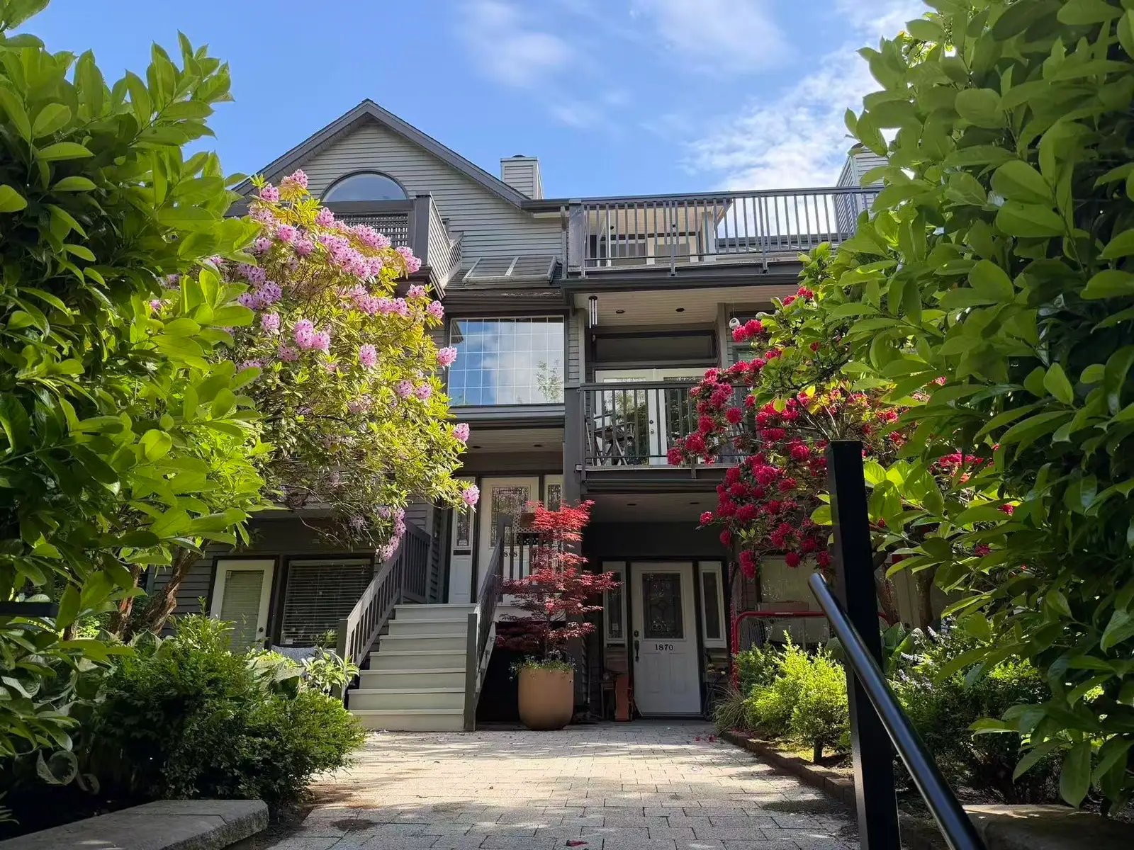 1868 W 15TH AVENUE, Vancouver BC V6J 2L1